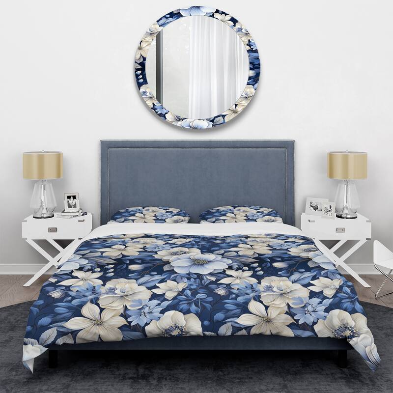 Designart "Blue And White Blooming Floral Pattern V" White Cottage
